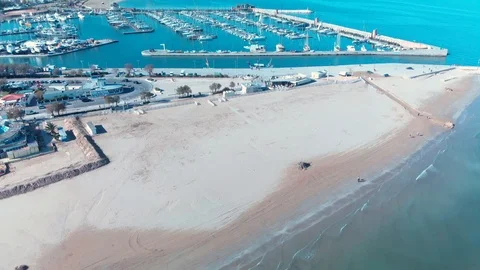 Rimini dock and beach 스톡 동영상 98434205