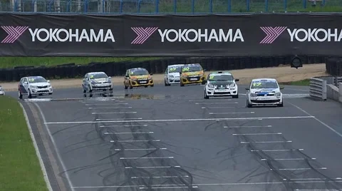 Ring race, starting line Видео 54991236