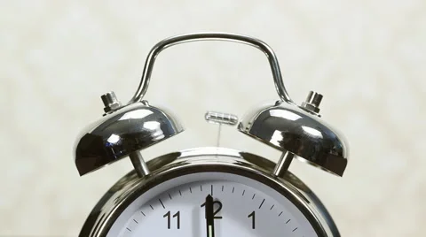 Ringing alarm clock, close up Vídeos de archivo 60951108