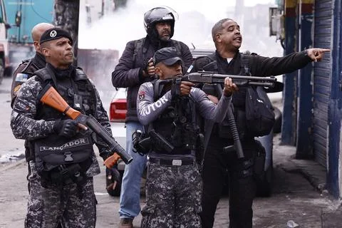 Rio favela protests break out after 5-year-old injured in police raid, Rio De Ja Stock Photos