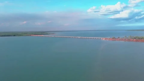 Rio Tinto Mining Bauxite Train Travelling Accross Weipa Mission Bridge in QLD 動画素材 248351965