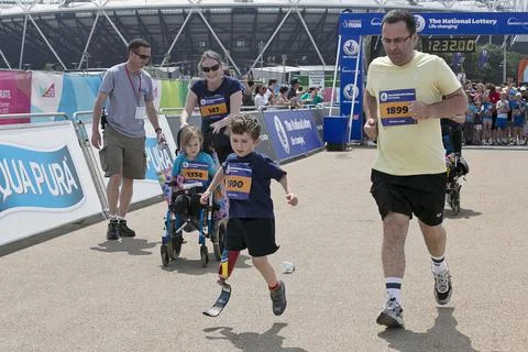 Rio Woolf 5 Taking Part In The National Lottery Family Run At The Olympic Park. Fotos de archivo