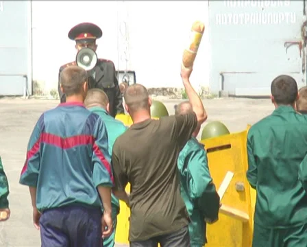 Riot in Prison Stockbeeldmateriaal 32143573