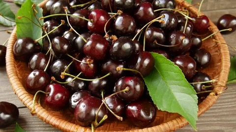 Ripe cherries in the basket. Video stock 302053037