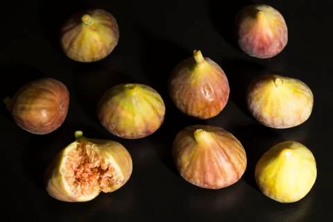 Ripe figs Фото
