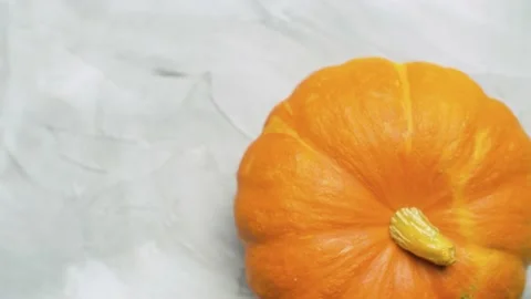 Ripe orange pumpkin Video stock 140395977