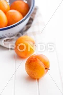 Ripe yellow plums. Stock Photos