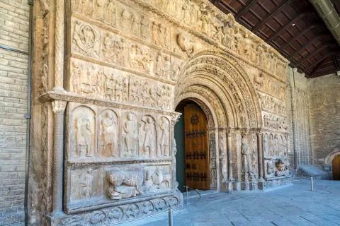 Ripoll monastery original facade Foto stock