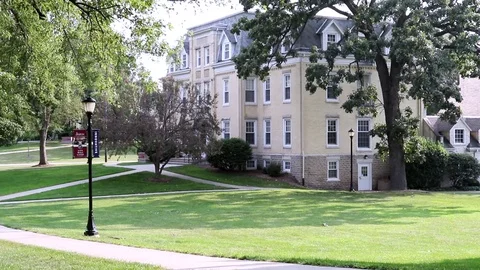 Ripon College Bartlett Hall Side Front Door Vídeo Stock 79246808