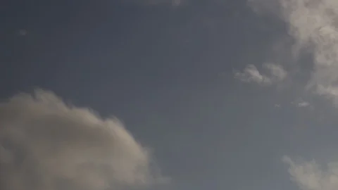 Rising and evapourating cloud timelapse Видео 128776052