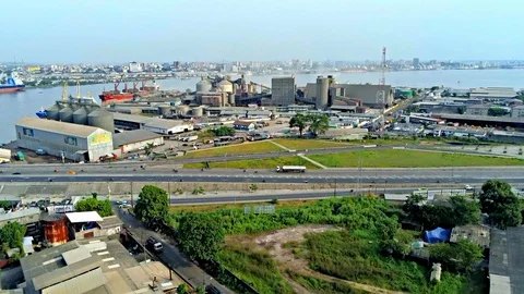 Rising on Douala cement shore Video stock 107081005