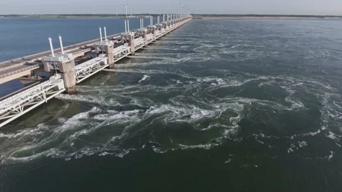 Rising Drone Aerial View on the Eastern Scheldt Storm Surge Barrier, Netherlands Video stock 154192939