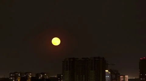 Rising moon 720p Stock Footage 9839938