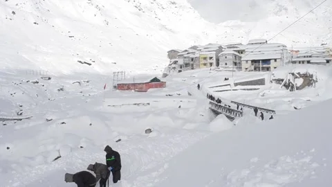 Risk and Duties, Working in Low Temperature of Northern India Stock Footage 196704477