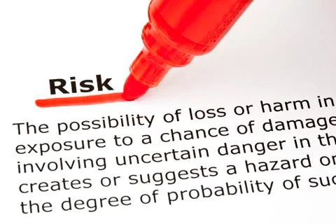 Risk underlined with red marker Stockfoto's