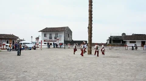 Ritual flyers Stock-Footage 12533347