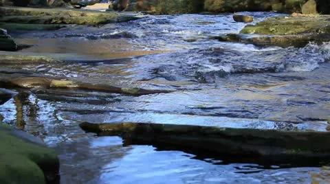 River 001 140112 Video stock 10610432