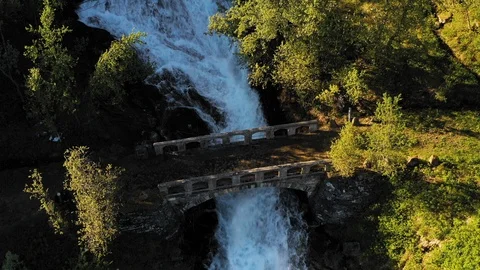 River and Bridge in Norway Vídeo Stock 116753016