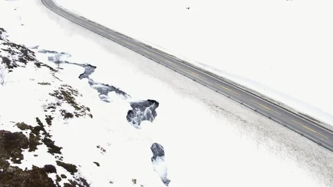 River and road Vídeos de archivo 88960530