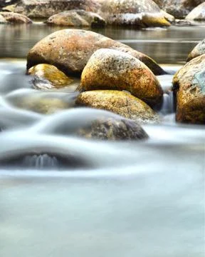 River and rock Stock-Fotos
