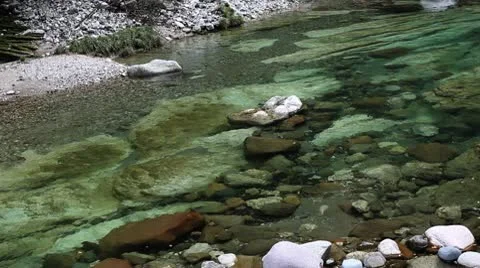 River in autumn 库存影片 8985213