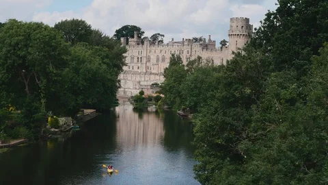The river Avon with Warwick Castle in the background Stock Footage 129758734