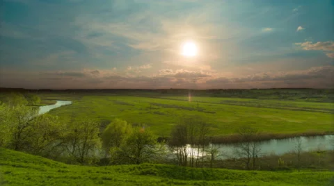 The river on the background of the cloud sunset. Time lapse Video stock 62390357