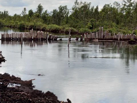 The river barrier Stock Photos
