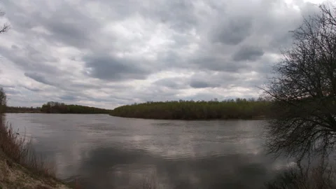 River bend, timelapse, cloudy, spring, April, nature of northern Ukraine. Stock Footage 332933511