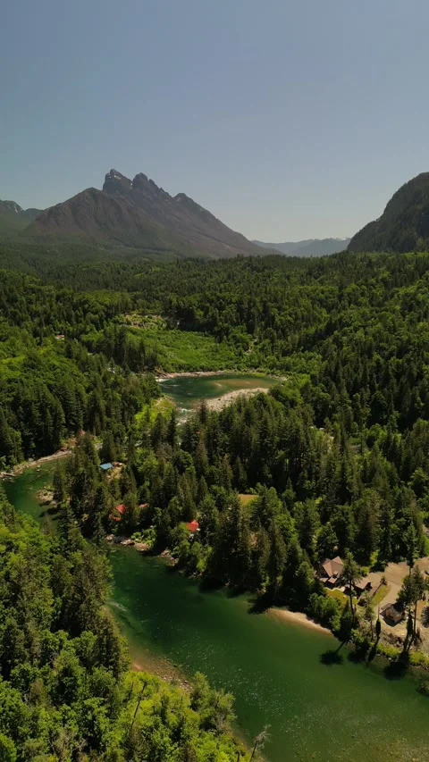 River between mountains in Washington State. South Fork Skykomish River Stock Footage 245314526