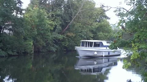 River Boat Vídeo Stock 8839433