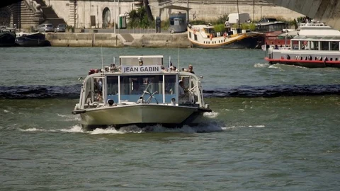 River boat in Paris Stock Footage 99183943
