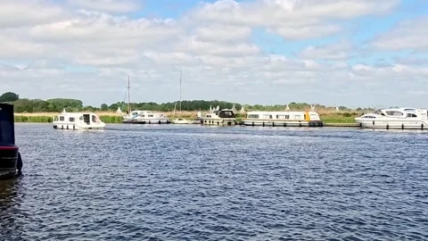 River Bure, Norfolk Broads 스톡 동영상 310019121