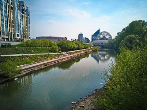 River in the city Stock Photos