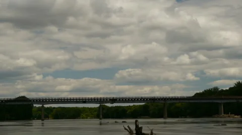 River &amp; Clouds Timelapse #3 Vídeo Stock 6785580