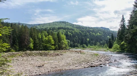 River in Cloudy Mountains 動画素材 38481457