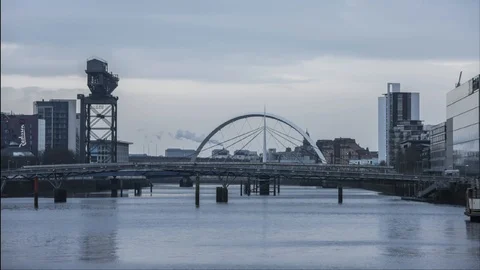 River Clyde - Glasgow Stock Footage 122422858