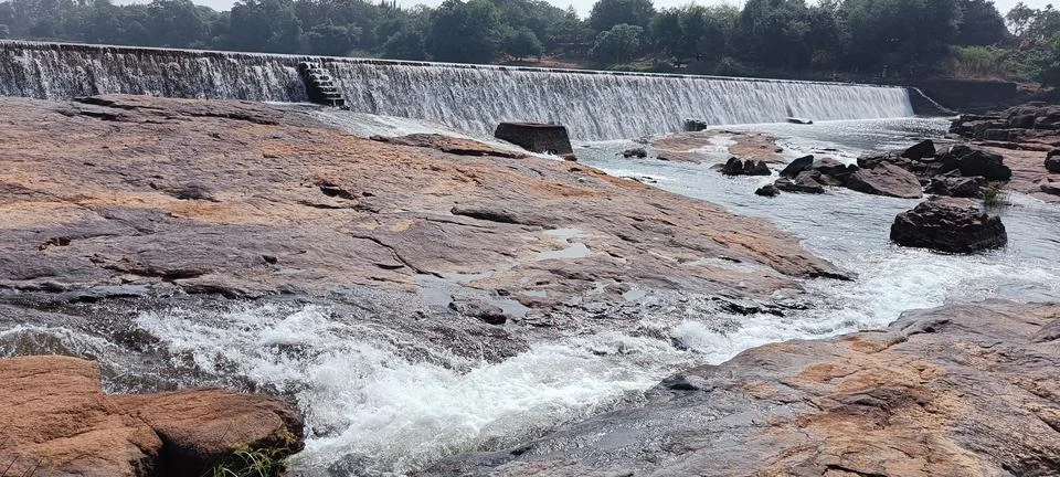 River dam Stock Photos