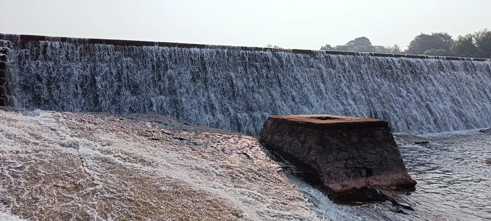 River dam Stock Photos