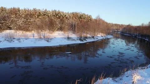 River during the ice drift. Spring in Russia. 動画素材 143854225