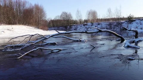 River during the ice drift. Spring in Russia. 動画素材 144442543