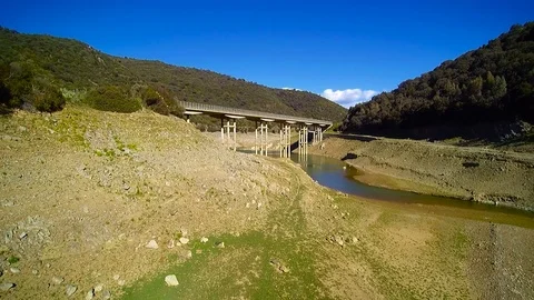 River end Bridge 스톡 동영상 88696684