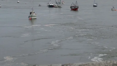 River Estuary Swell 스톡 동영상 70693259