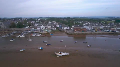 River Exe in Topsham and Exeter from a drone, Devon, England Stockbeeldmateriaal 162999114