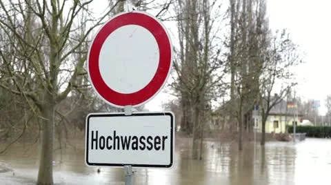 River flood - Hochwasser Video stock 16417842