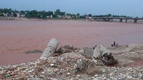 River Flooding in Jammu Due to Heavy Rainfall 库存影片 315978774