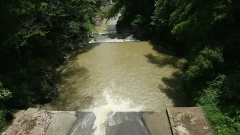 River flow from upstream Stock-Footage 330659842