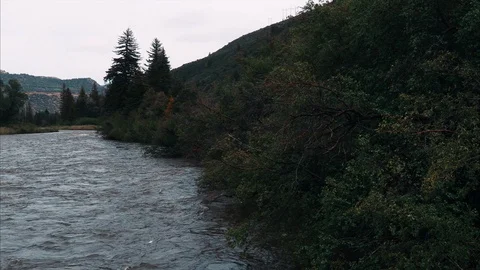 River Flowing in Colorado 库存影片 123423885