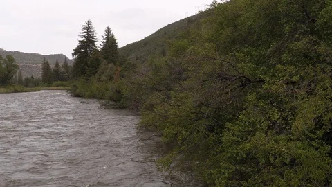 River Flowing in Colorado 库存影片 123423890
