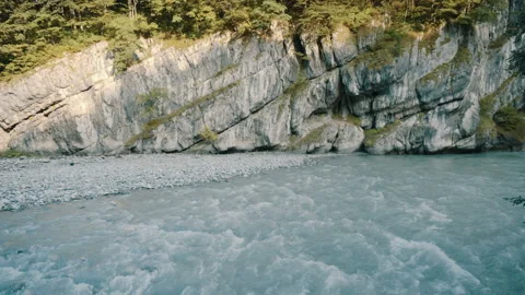 The river flows along the cliffs Video stock 95242427
